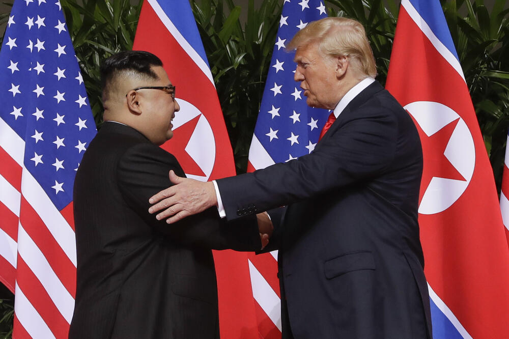 Kim i Tramp, Foto: AP Photo