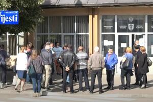 Pljevlja: Radnici JP "Komunalne usluge" nastavljaju štrajk, duguje...