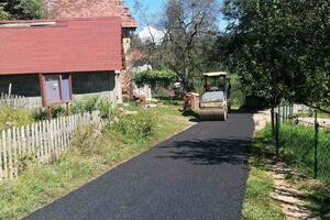 Opština Berane počela asfaltiranje seoskih puteva