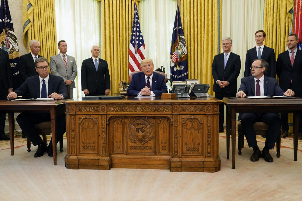 Sa potpisivanja sporazuma u Bijeloj kući, Foto: AP/Evan Vucci