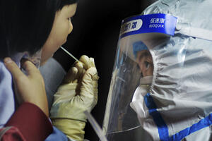 Kina u januaru prijavila najviše novih infekcija od marta