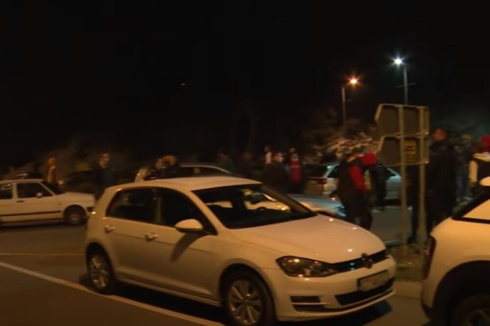 Sa večerašnje blokade kružnog toka, Foto: Screenshot/RTV Cetinje