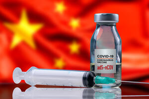 Kina obećala da će svijetu obezbijediti dvije milijarde doze...