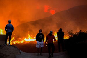 FOTO Šumski požar u Kalifoniji se brzo širi: Naređena evakuacija...