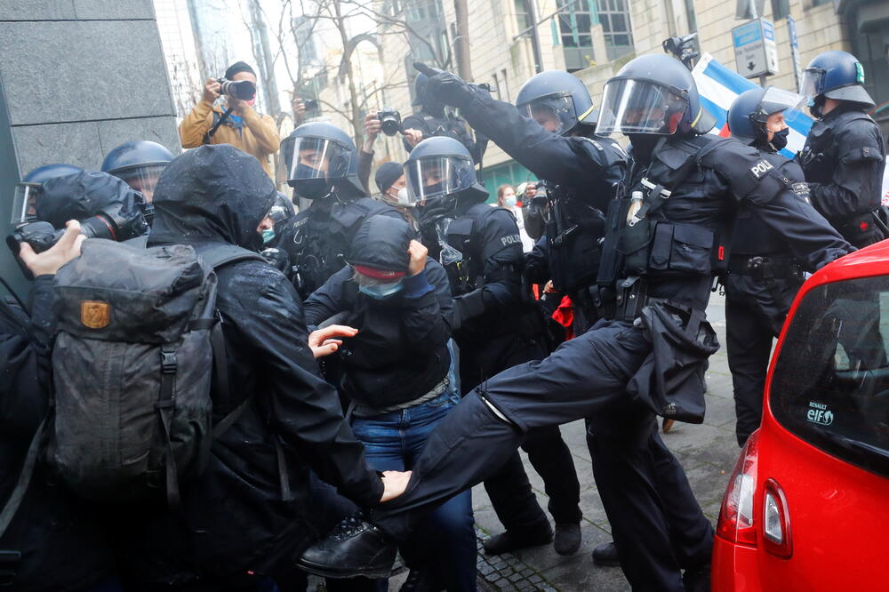Sa protesta u Frankfurtu, Foto: Reuters