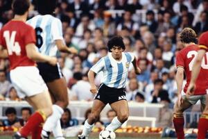 Maradona - sjajan, poseban, genije: Jedna Božija ruka i dvije...