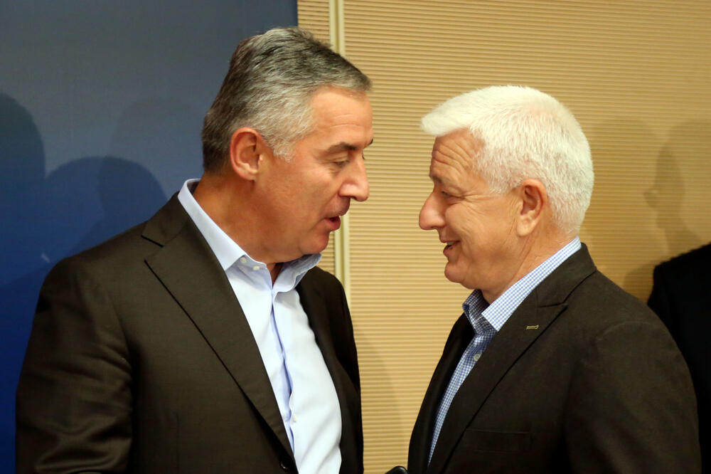 Zaokretom udesno šanse da se partija konsoliduje bi se još više smanjile: Milo Đukanović i Duško Marković, Foto: Filip Roganović