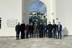 Perović i saradnici posjetili Medresu "Mehmed Fatih"