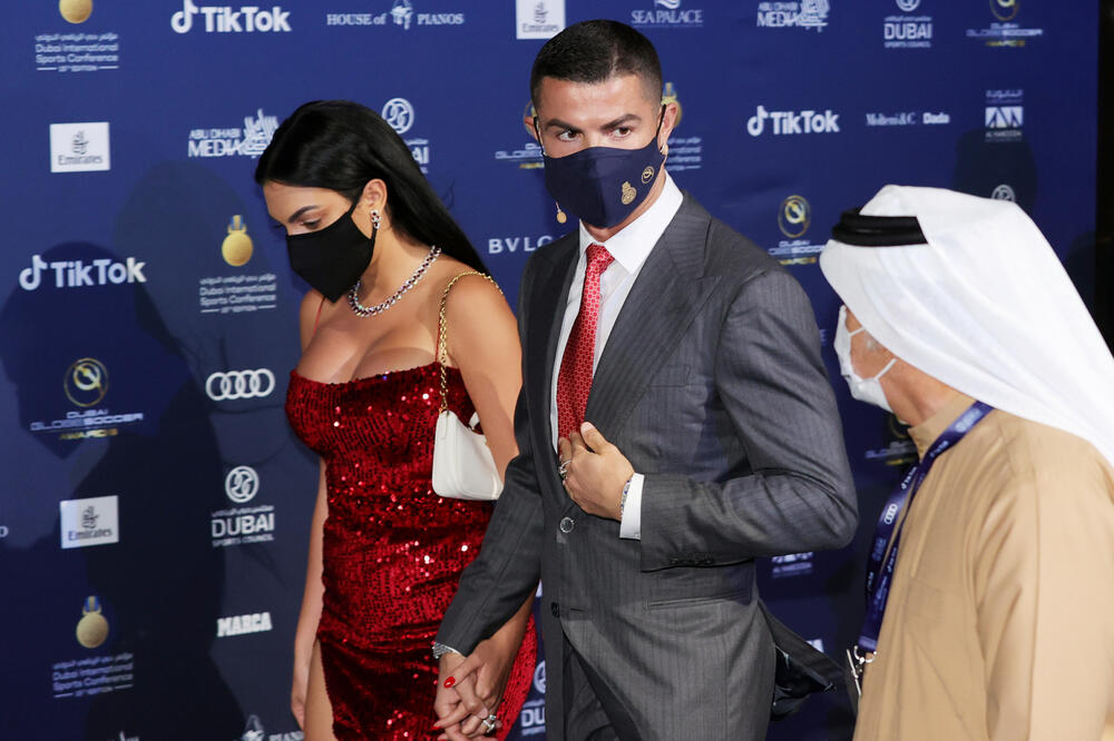 Ronaldo sa djevojkom Georginom u Dubaiju, Foto: Reuters