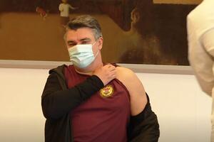 Milanović i ministri se javno vakcinisali