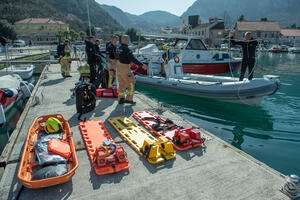 Opština Kotor nabavila specijalizovano plovilo za spašavanje ljudi...