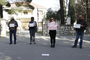 Slučaj Štrpci: Protest ispred ambasada BiH i Srbije u Podgorici