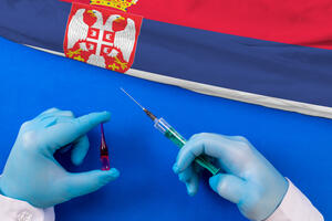 Srbija: Četiri osobe preminule, 2.728 novih slučajeva koronavirusa