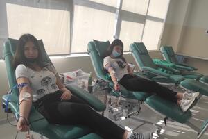 Maturanti medicinske škole u Podgorici donirali krv