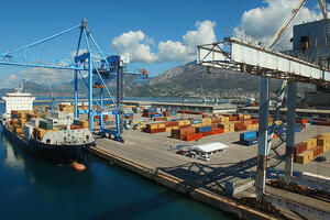 Obustavljena trgovina akcijama "Port of Adria"
