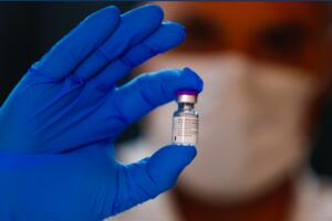 Kalifornija uvodi obaveznu vakcinaciju ili nedjeljno testiranje za...