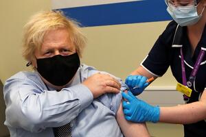 Britanski premijer primio vakcinu AstraZeneka