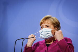 Merkel: Bez obavezne vakcinacije u Njemačkoj, ni za zdravstvene...