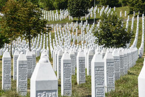 Zašto se na pomen Srebrenice i danas para crnogorsko društvo?