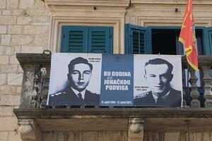 Komemoracija u Tivtu, baner na zgradi muzeja u Kotoru za Spasića i...