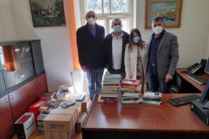 „Plenum 083“ bolnici u Brezoviku donirao oko 400 knjiga