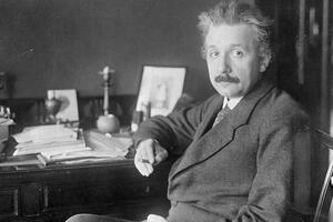 Ajnštajnov rukopis sa formulom E=mc2 prodat na aukciji za 1,2...