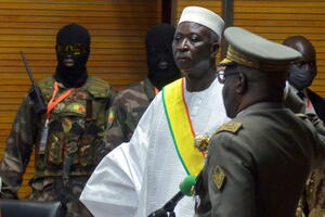 Mali: Vojnici prisilno odveli predsjednika i premijera u logor