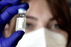 Koronavirus i vakcine: Ko je do sada dobio dvije milijarde doza