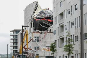 Pet građevinskih radnika poginulo u rušenju zgrade u Antverpenu, u...