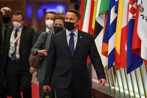 Premijer Luksemburga pozitivan na koronavirus: Hospitalizovan i...