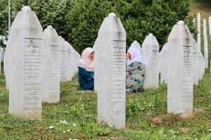Srebrenica opominje da  mir neizrecivo vrijedi