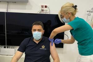 Martinović pozvao na vakcinaciju: Ne želimo opet da prolazimo kroz...
