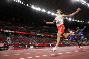 Poljska olimpijskim rekordom do zlata u štafeti najduže sprint...