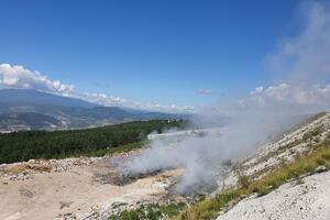Mitrović: Već nekoliko dana bukti požar na gradskoj deponiji na...