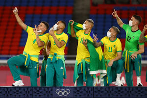 Brazilci kažnjavaju fudbalere zbog opreme tokom ceremonije dodjele...