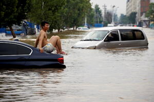 Kina: Evakuisano 80 hiljada osoba zbog kiša i poplava