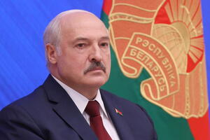 U Minsku otvorena prodavnica odjeće ukrašena Lukašenkovim citatima