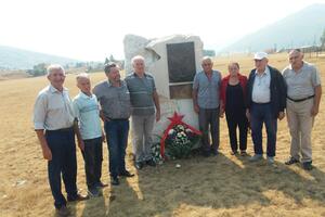 Položeno cvijeće na spomenik u Breznima: Sjećanje na spašavanje...