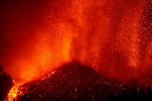 Proradio vulkan na Kanarskim ostrvima: Evakuisano 5.000 ljudi,...