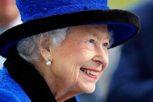 Kraljica odbila nagradu „Najstarija žena godine" - „Čovek je star...