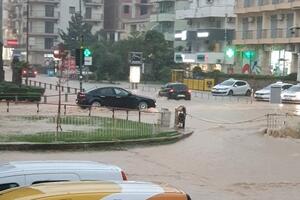 Poplavljene ulice u Budvi