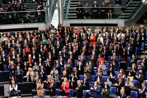 Novi saziv Bundestaga ima više žena, mladih i poslanicu rođenu u...
