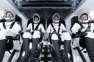 "Svemirski let je pun malih izazova": Astronauti moraju da nose...