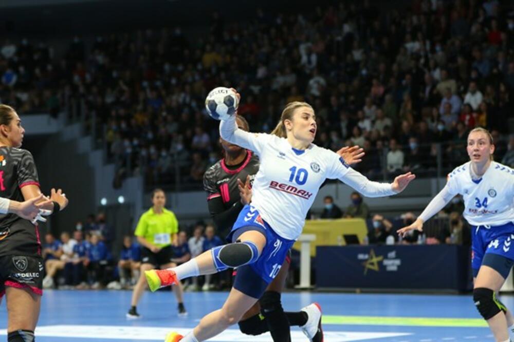 Matea Pletikosić na večerašnjem meču, Foto: EHF