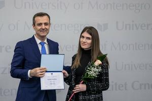 Samra Mujević proglašena za najbolju studentkinju Filozofskog...