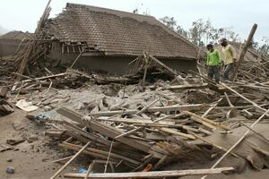 U erupciji vulkana na ostrvu Java najmanje 14 mrtvih