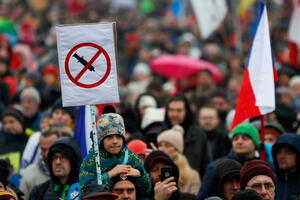 U Pragu protest protivnika obavezne vakcinacije