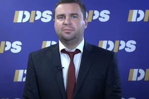 Gvozdenović: Budva pet godina talac svađa DF-a i Demokrata, jedina...