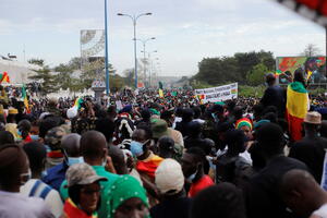 Desetine hiljada ljudi na protestu protiv sankcija zbog odlaganja...