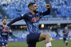 Dva penala i ubjedljiva pobjeda: Napoli lako sa Salernitanom